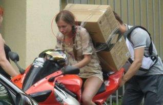 爆料机车渣男视频播放下载,播放下载量惊人，网友热议道德沦丧